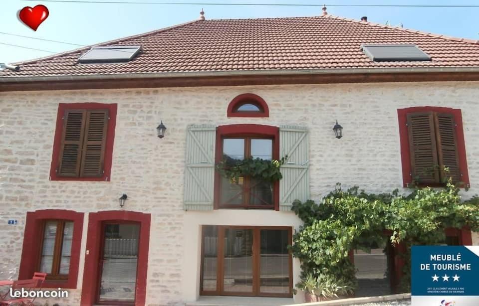 Gite 3 étoiles entre sources et rivière Besançon Vaire-le-Grand Exterior foto